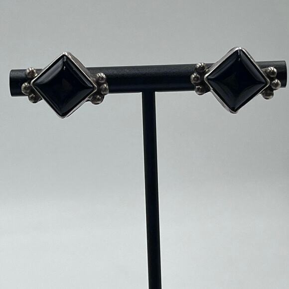 J.B. Platero Vintage Signed Southwestern Black Onyx Sterling Silver Stud Earring - Picture 2 of 8